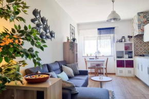 One Bed Cozy in the center, 1min from train station